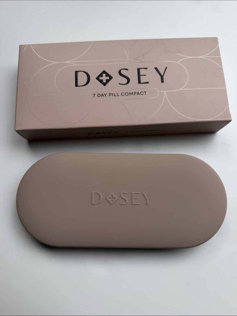 Dosey 7-Day Pill Compact in Blush